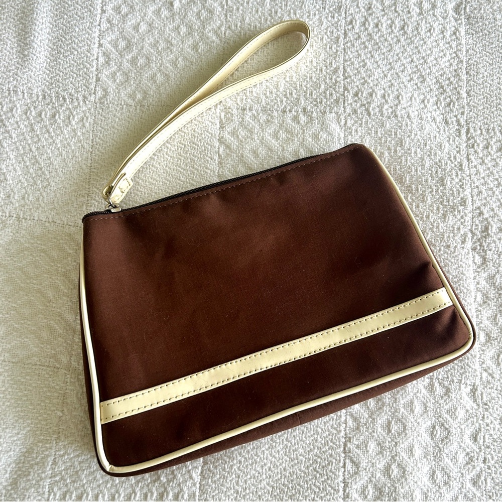 Talene Reilly Vintage Y2K Brown Wristlet Clutch: Cream Trim, Colorful Dot Lining